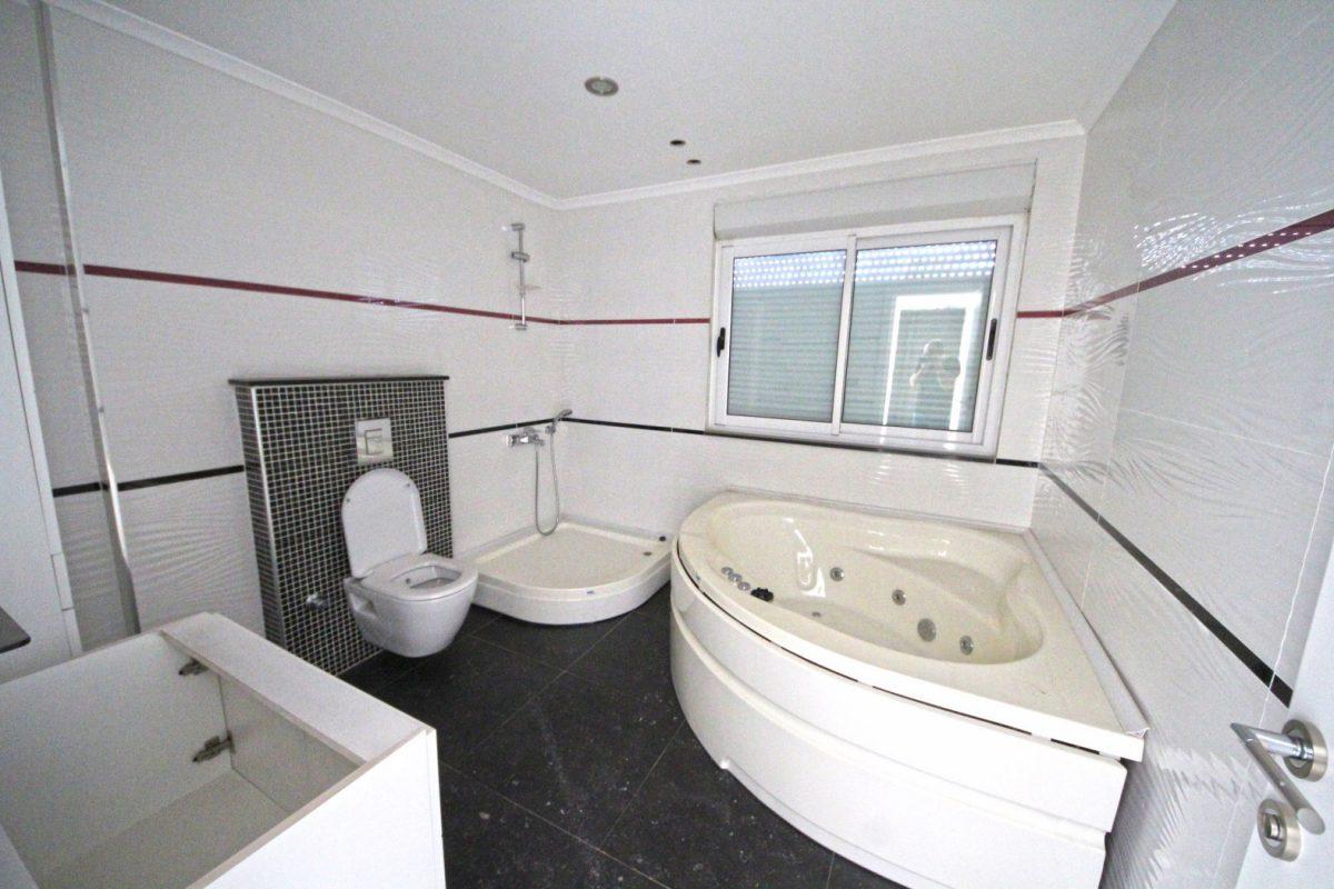 MAY2540 - Photo 21