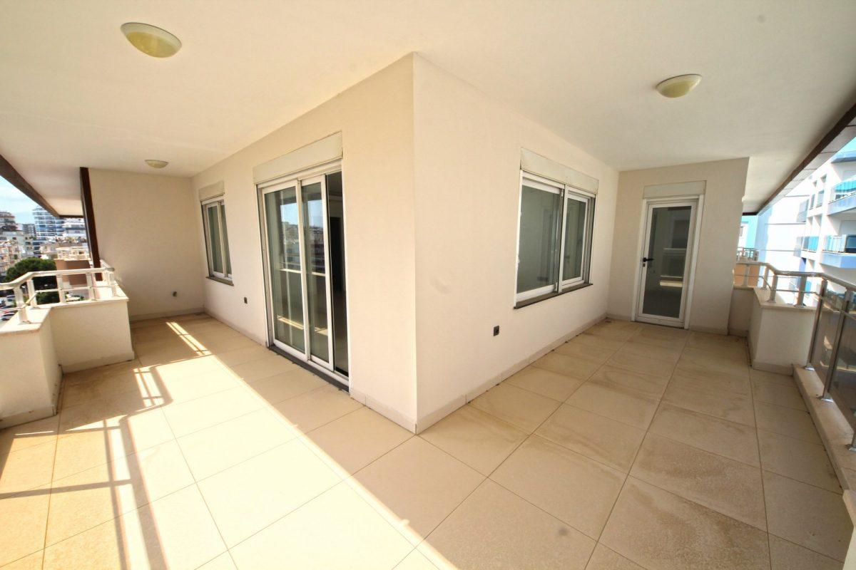 MAY2540 - Photo 22