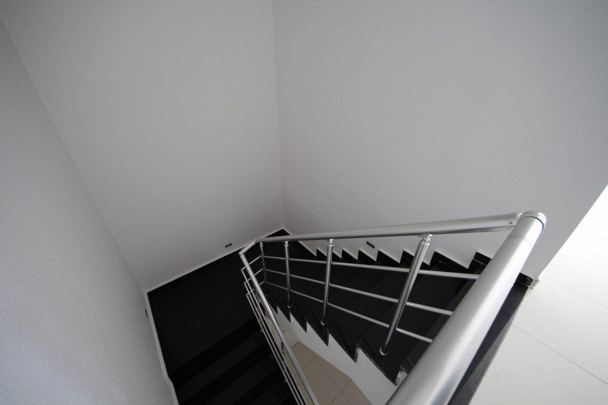 MAY2540 - Photo 28