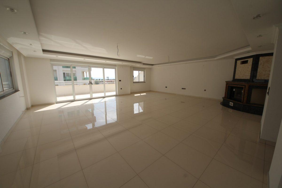 MAY2540 - Photo 29