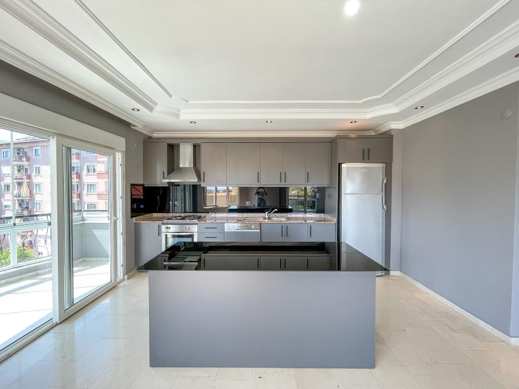 MAY2590 - Photo 15