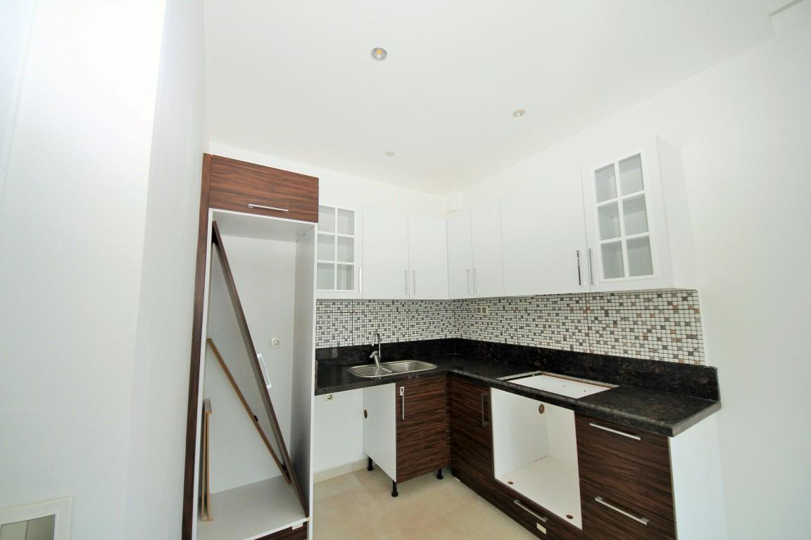 MAY2545 - Photo 25