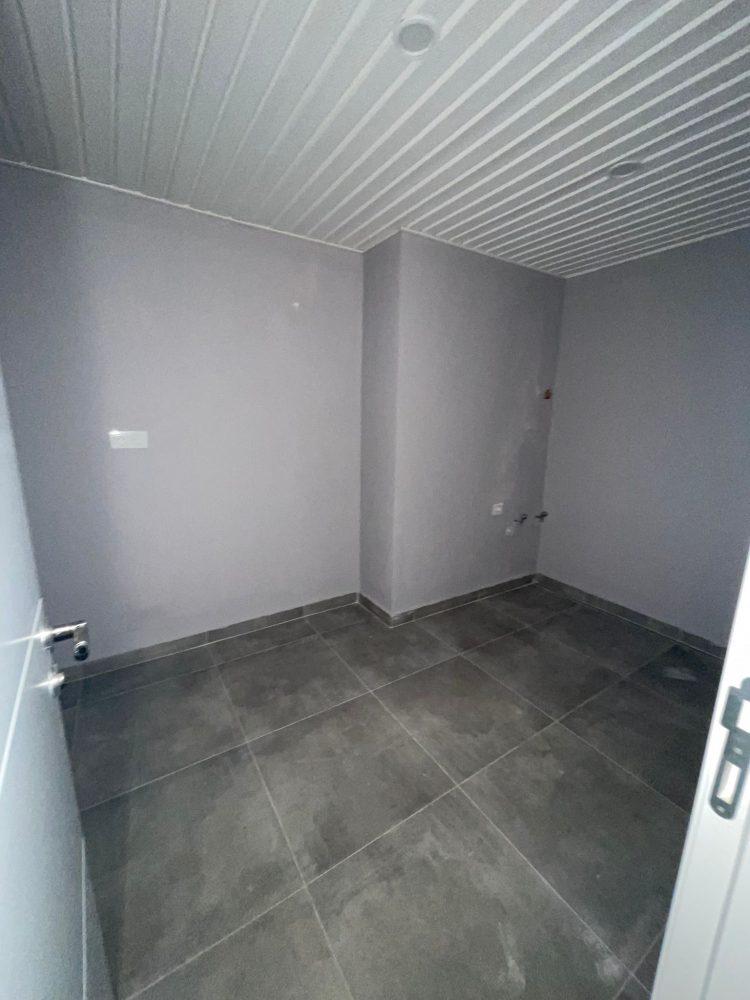 MAY2537 - Photo 26