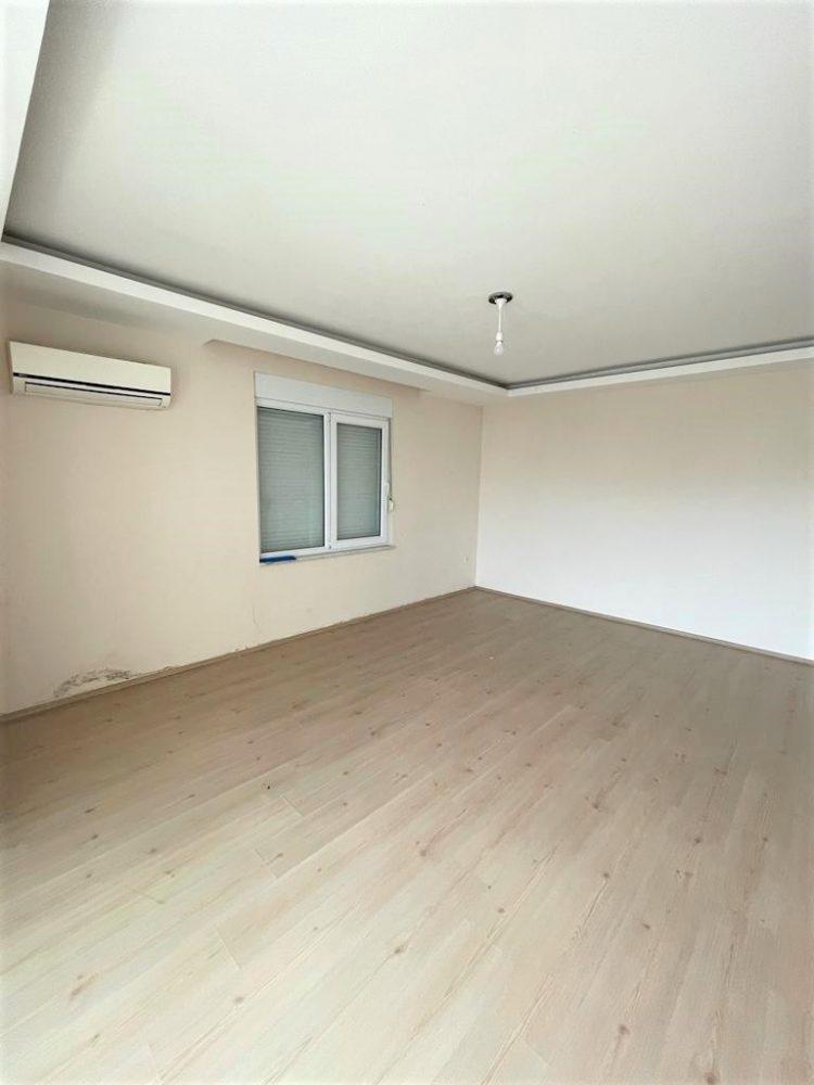 MAY2541 - Photo 9