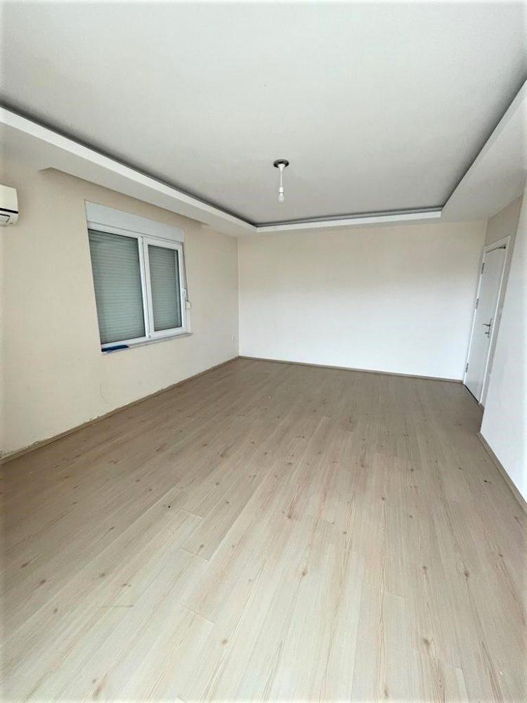 MAY2541 - Photo 10