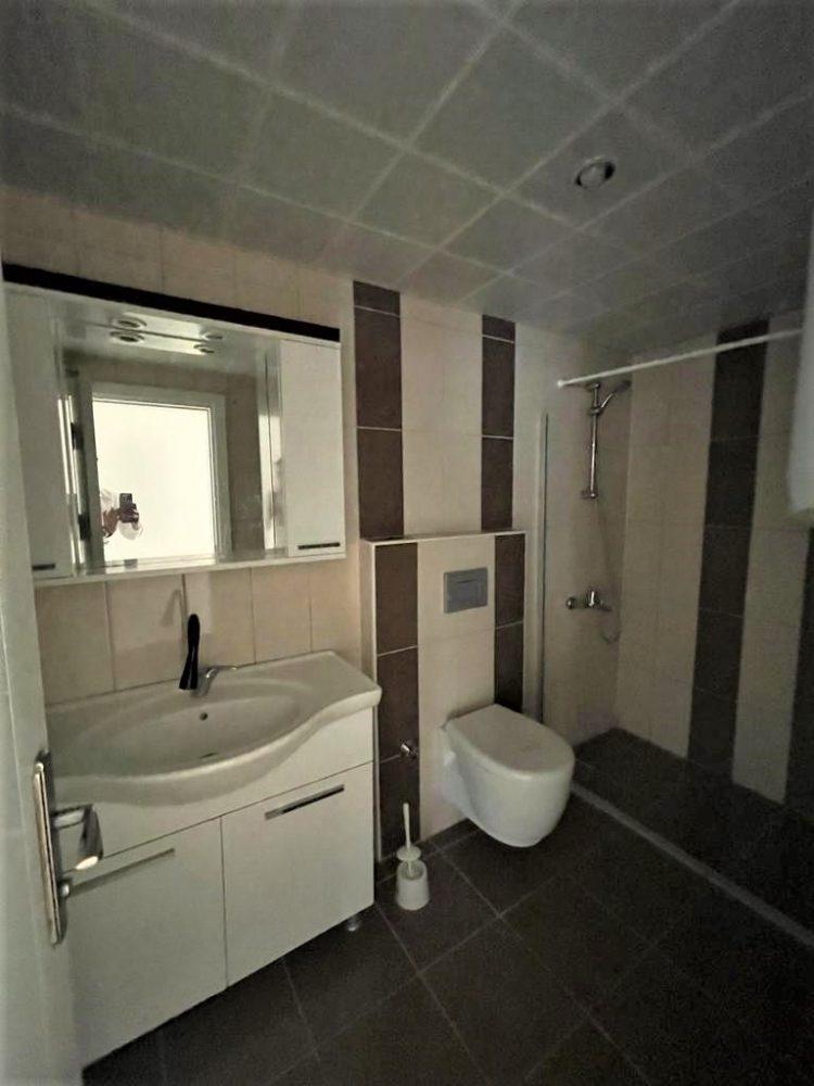 MAY2541 - Photo 16