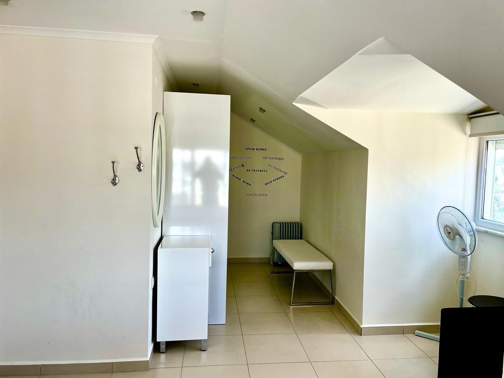 MAY2643 - Photo 37