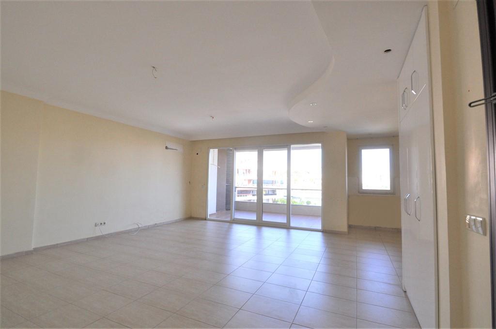 MAY2808 - Photo 16