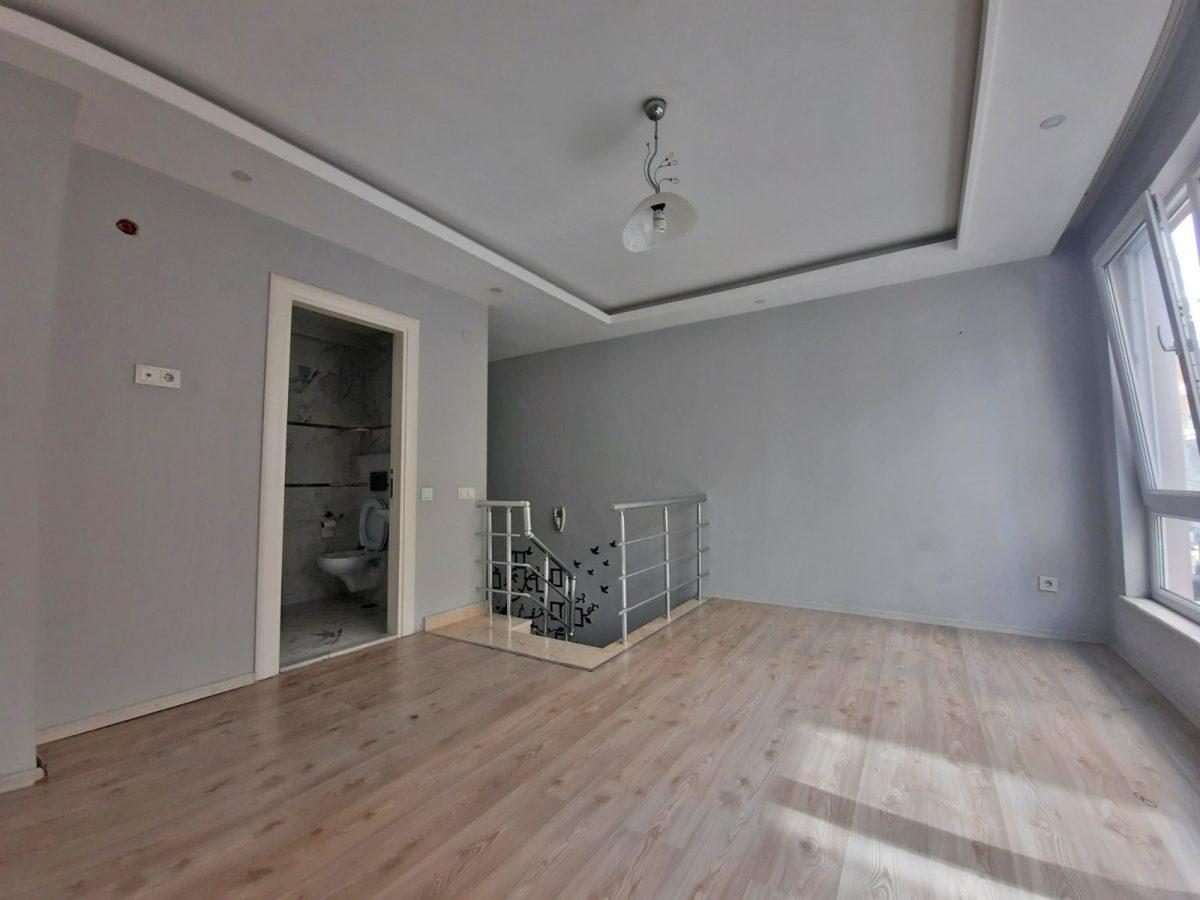 MAY2712 - Photo 19