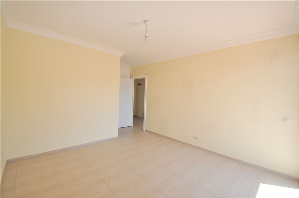 MAY2808 - Photo 28
