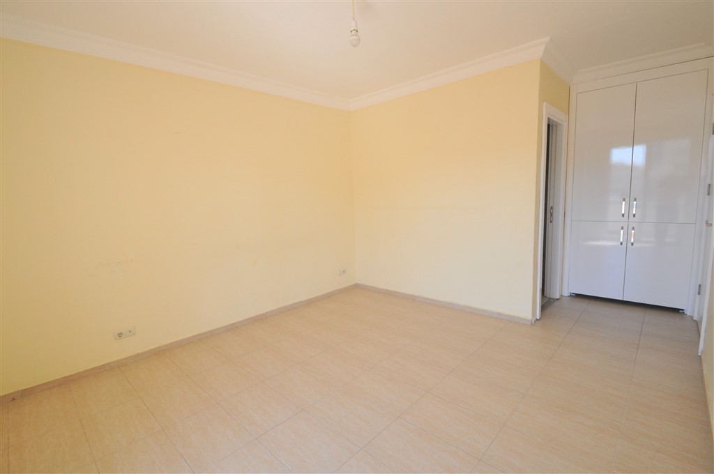 MAY2808 - Photo 31