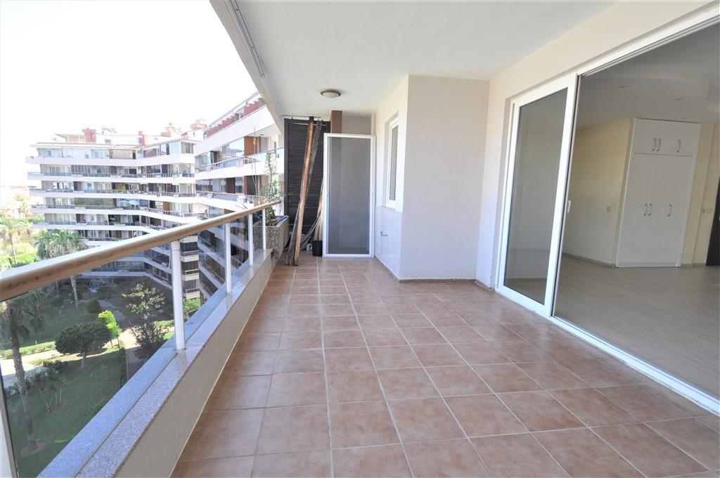 MAY2808 - Photo 20