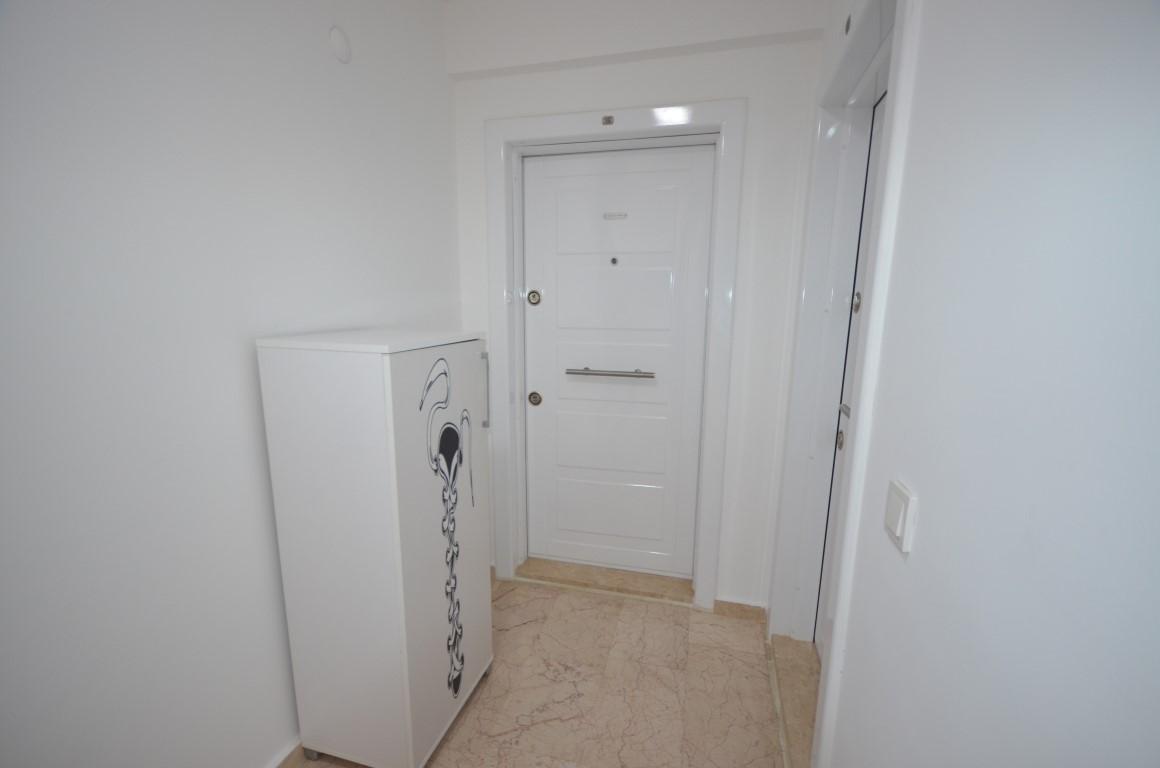 MAY2781 - Photo 5