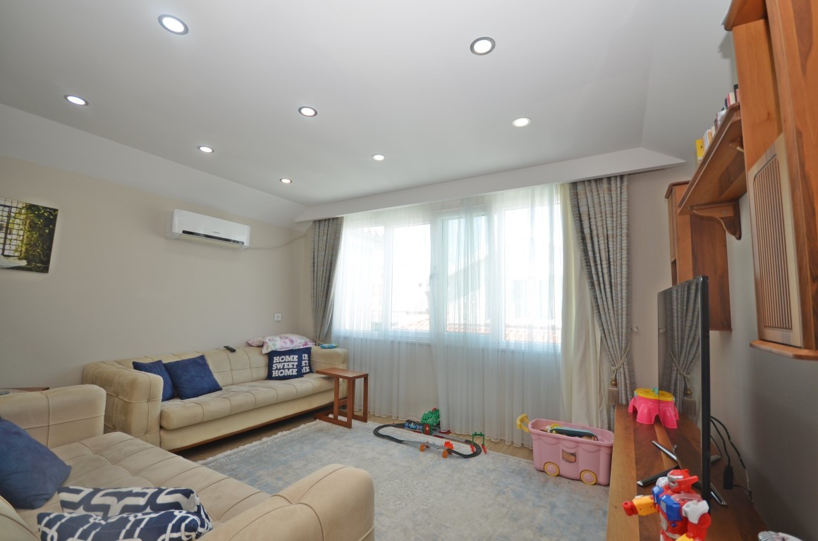 MAY2695 - Photo 17