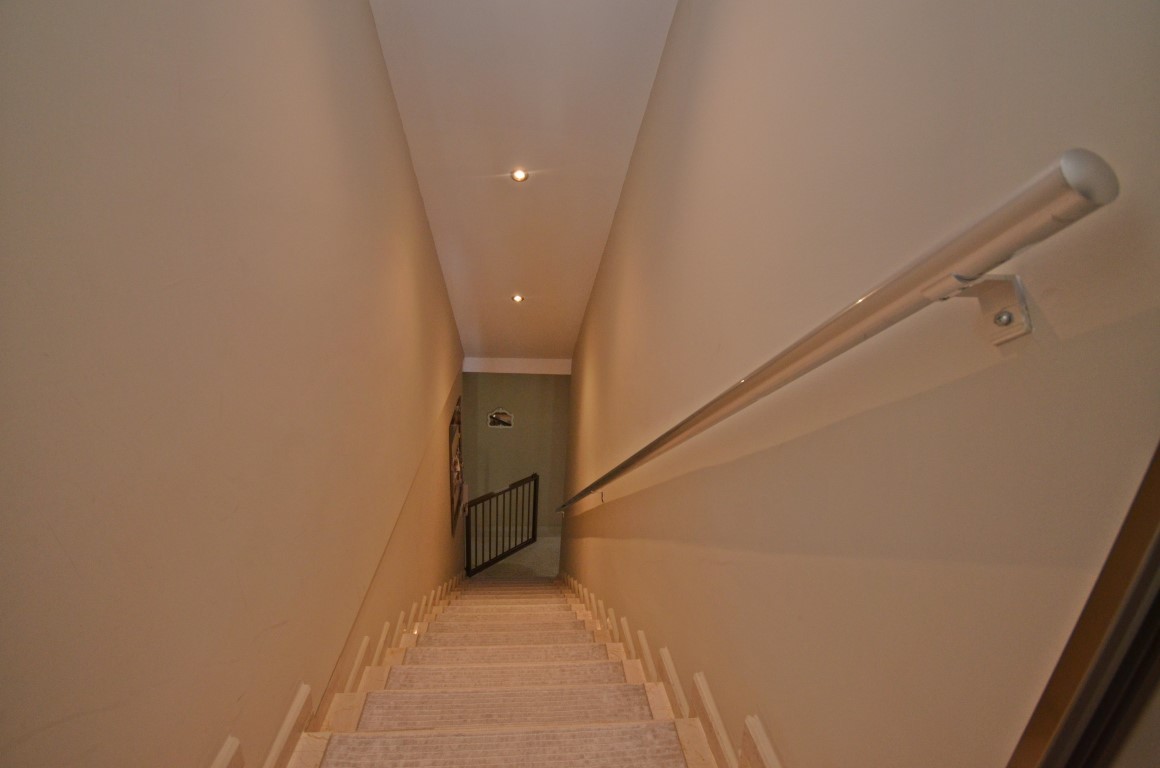 MAY2695 - Photo 20