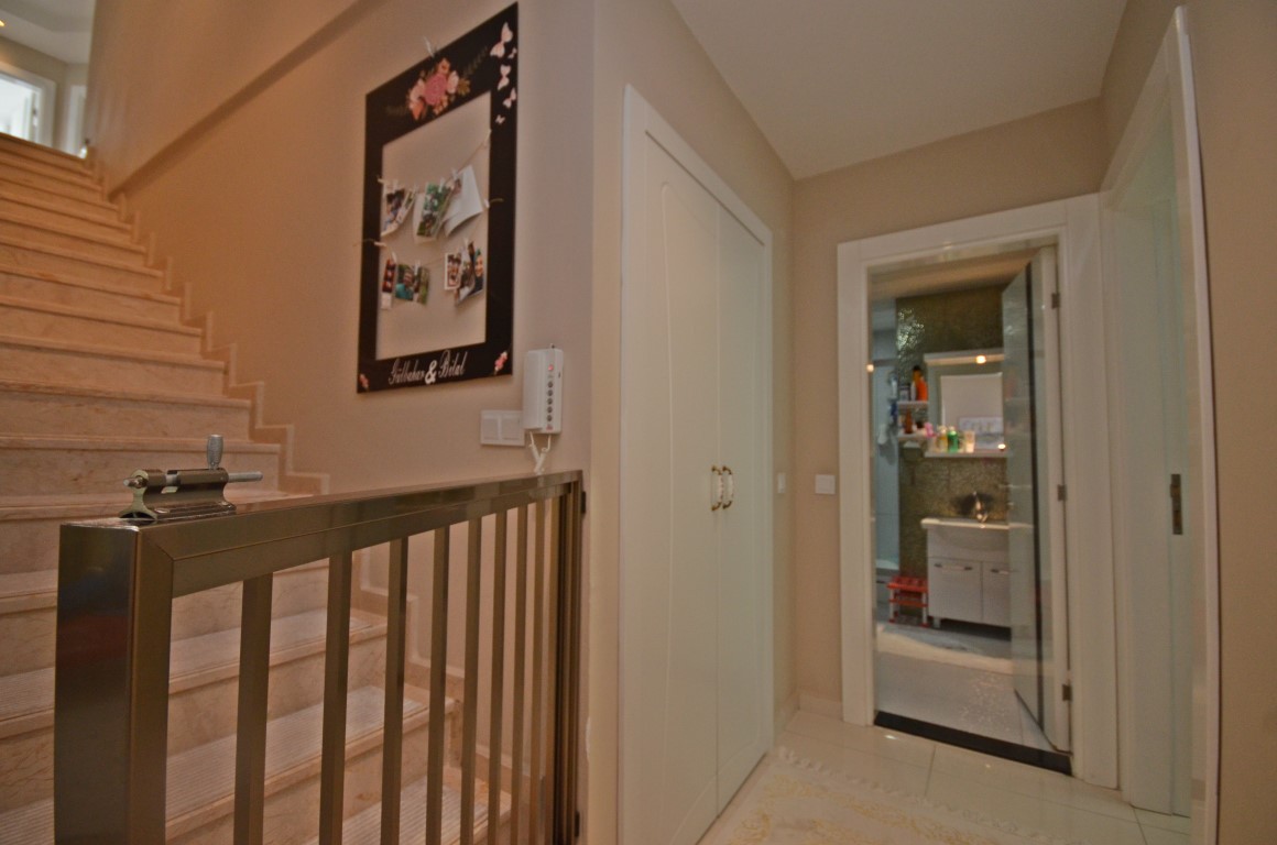 MAY2695 - Photo 21