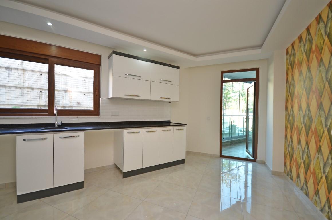 MAY2700 - Photo 19