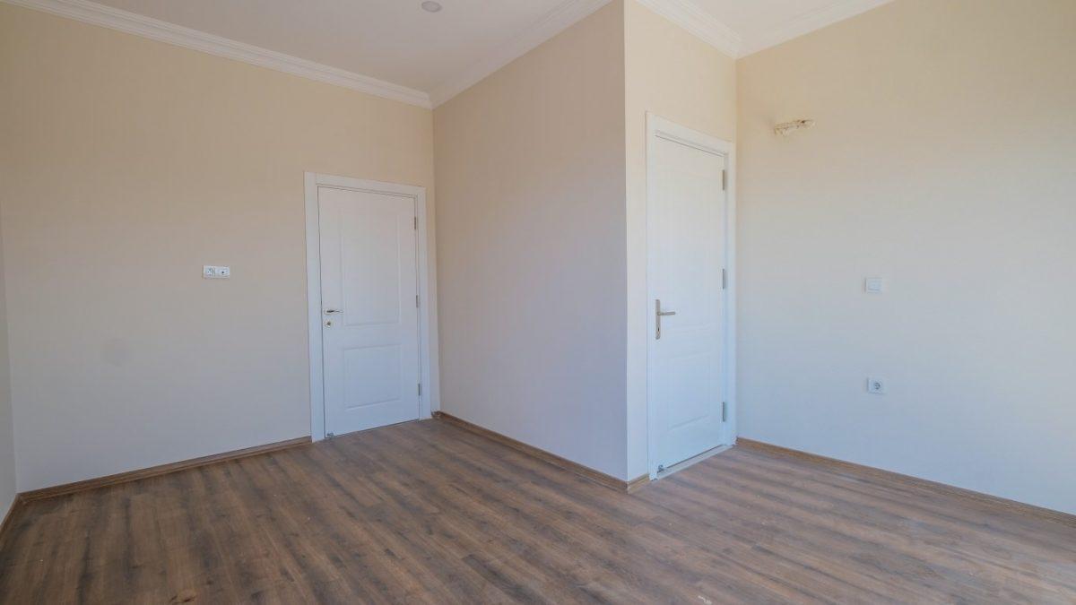 MAY2676 - Photo 21