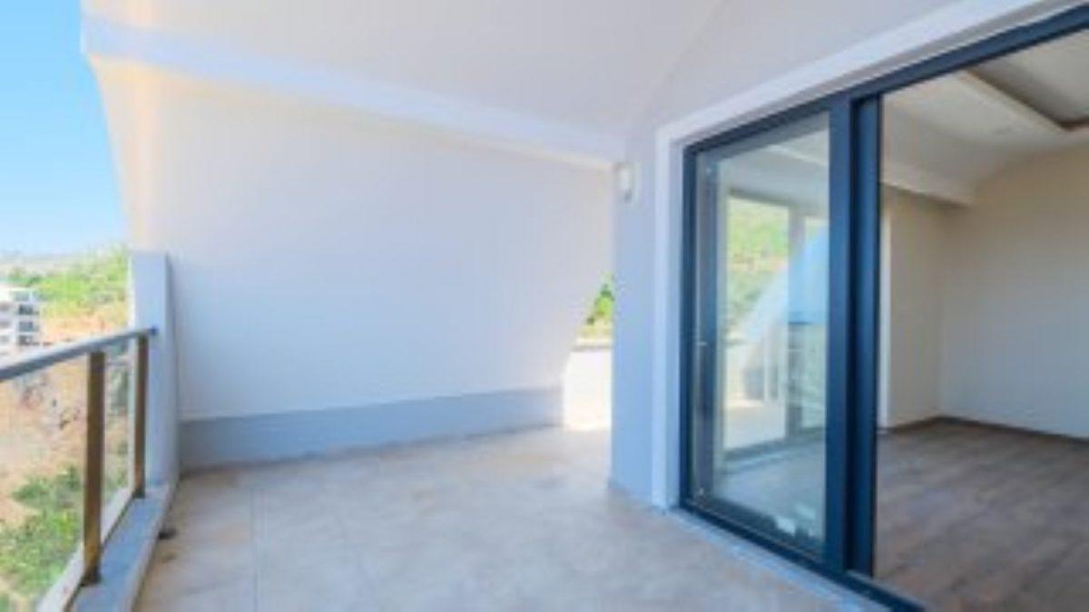 MAY2676 - Photo 26