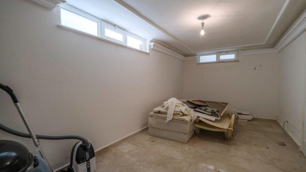 MAY2674 - Photo 20