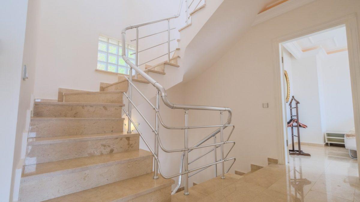 MAY2674 - Photo 16