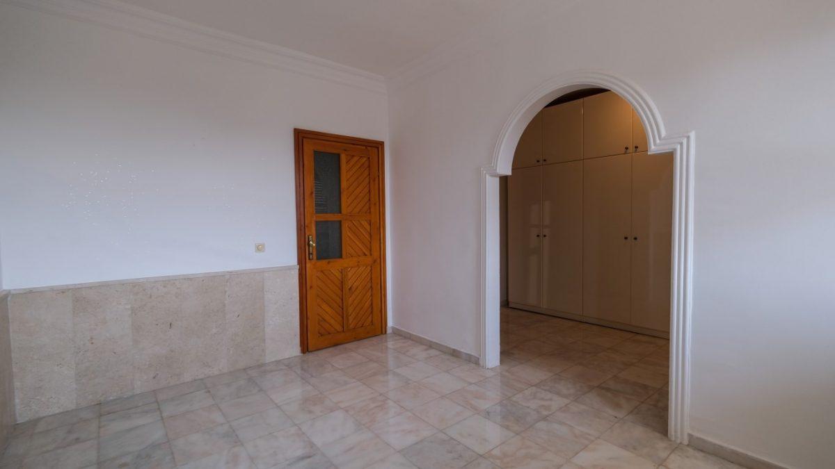 MAY2677 - Photo 10