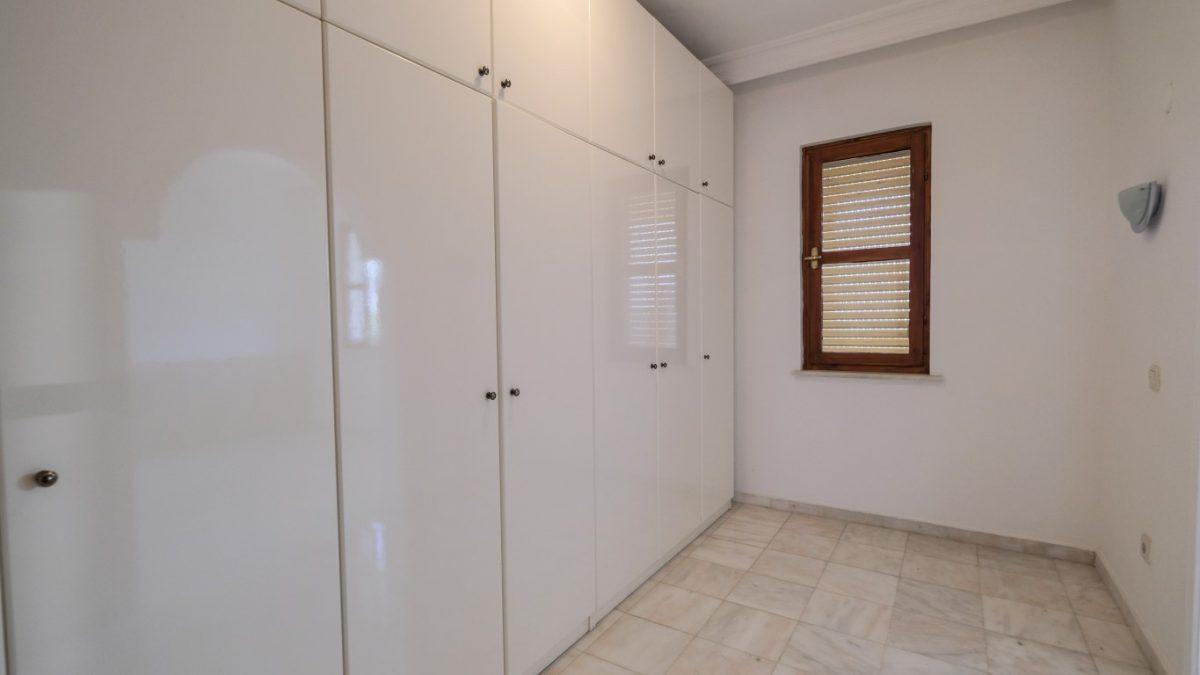 MAY2677 - Photo 11