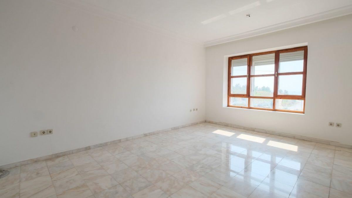 MAY2677 - Photo 14