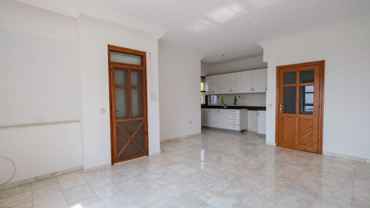 MAY2677 - Photo 16