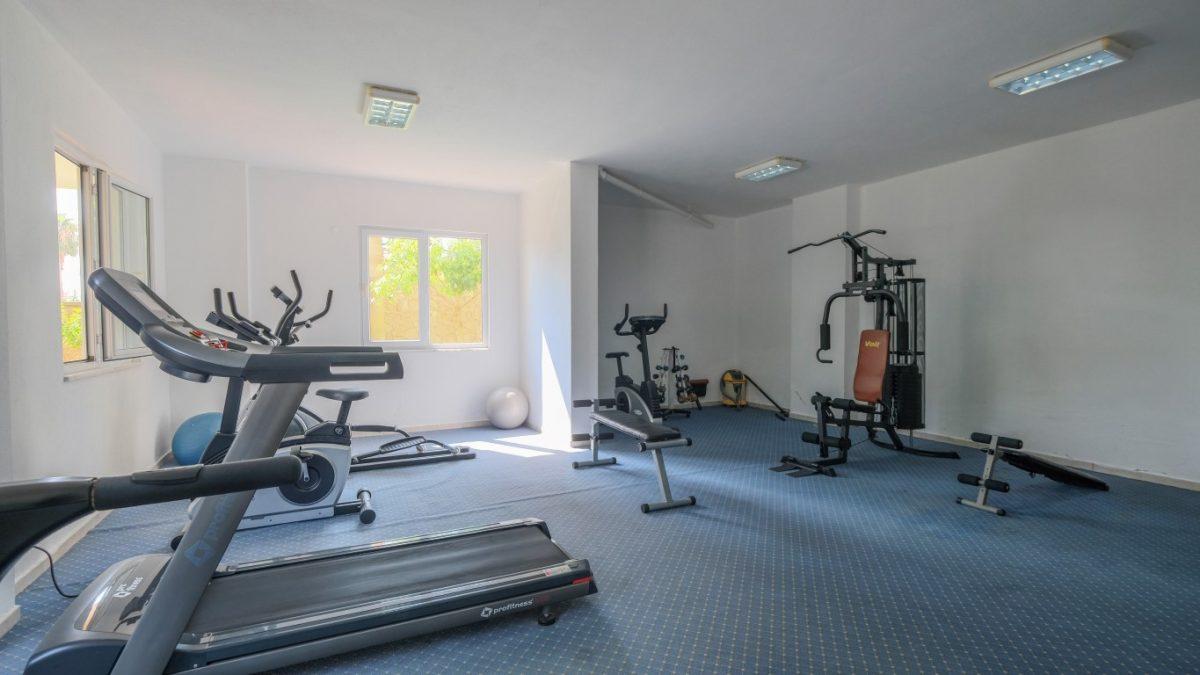 MAY2740 - Photo 6