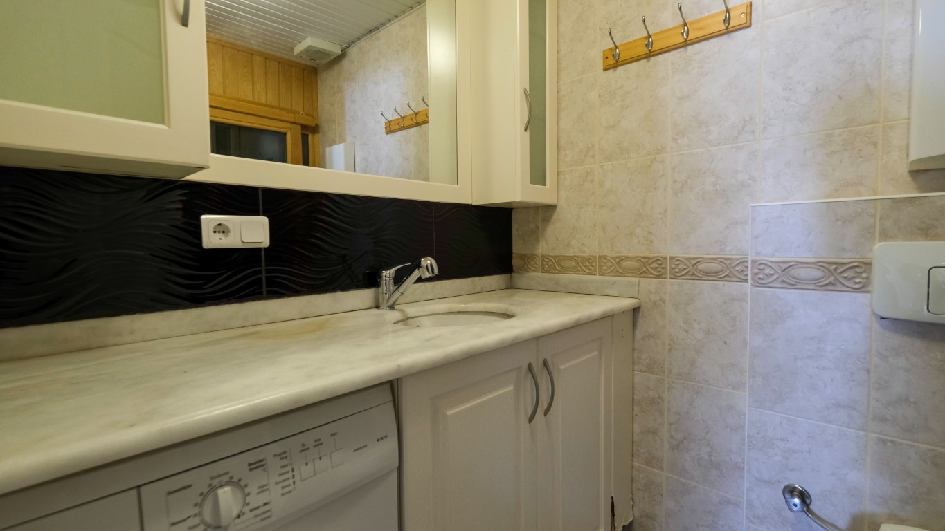 MAY2740 - Photo 23