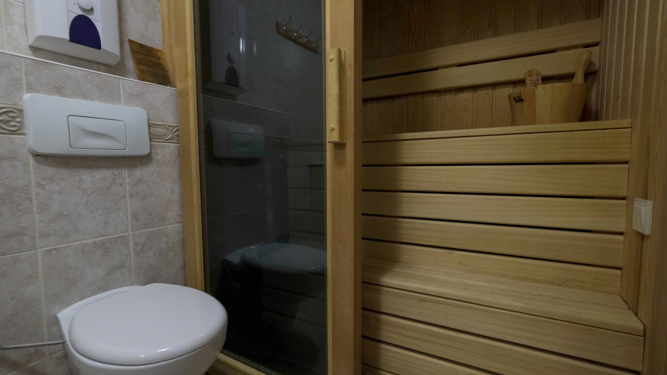 MAY2740 - Photo 24