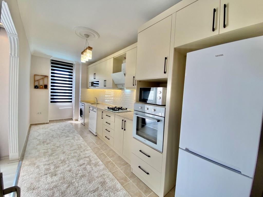 MAY2766 - Photo 5