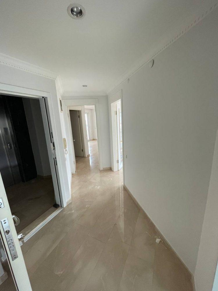 MAY2758 - Photo 17