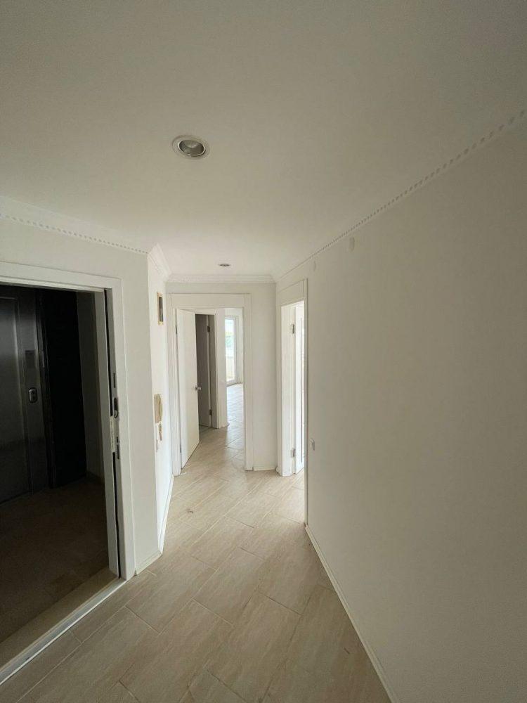 MAY2761 - Photo 15