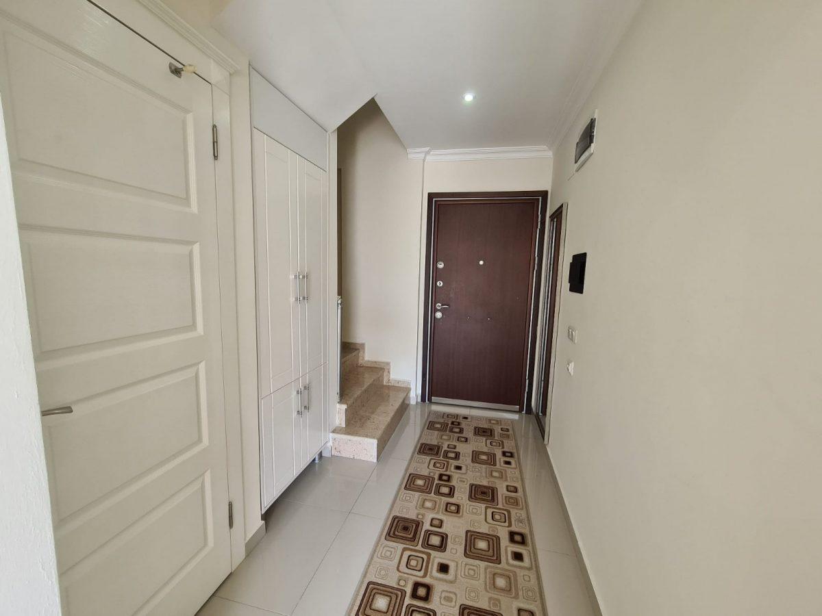 MAY2800 - Photo 5