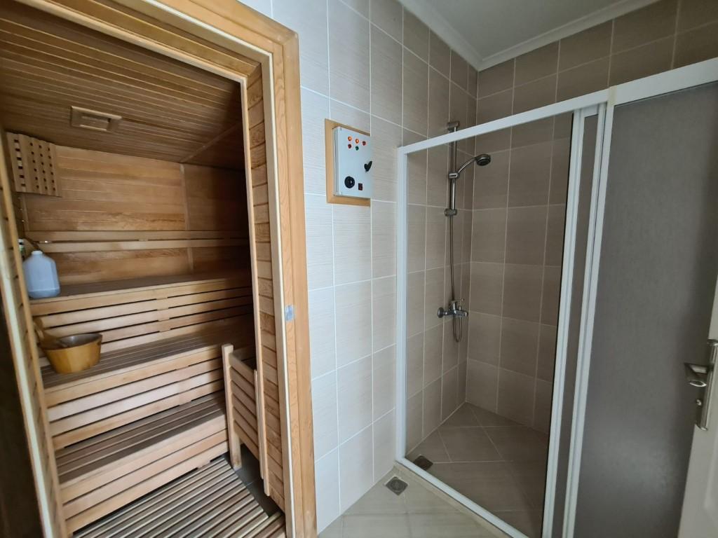 MAY2800 - Photo 24