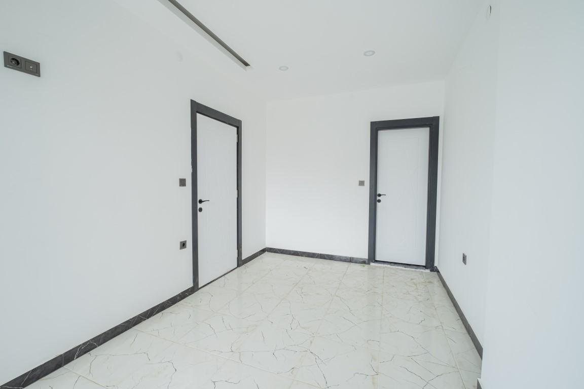 MAY2971 - Photo 16