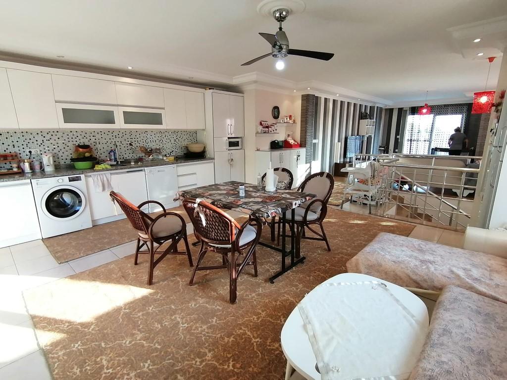 MAY2983 - Photo 5