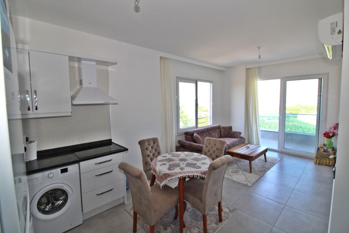 MAY2977 - Photo 1