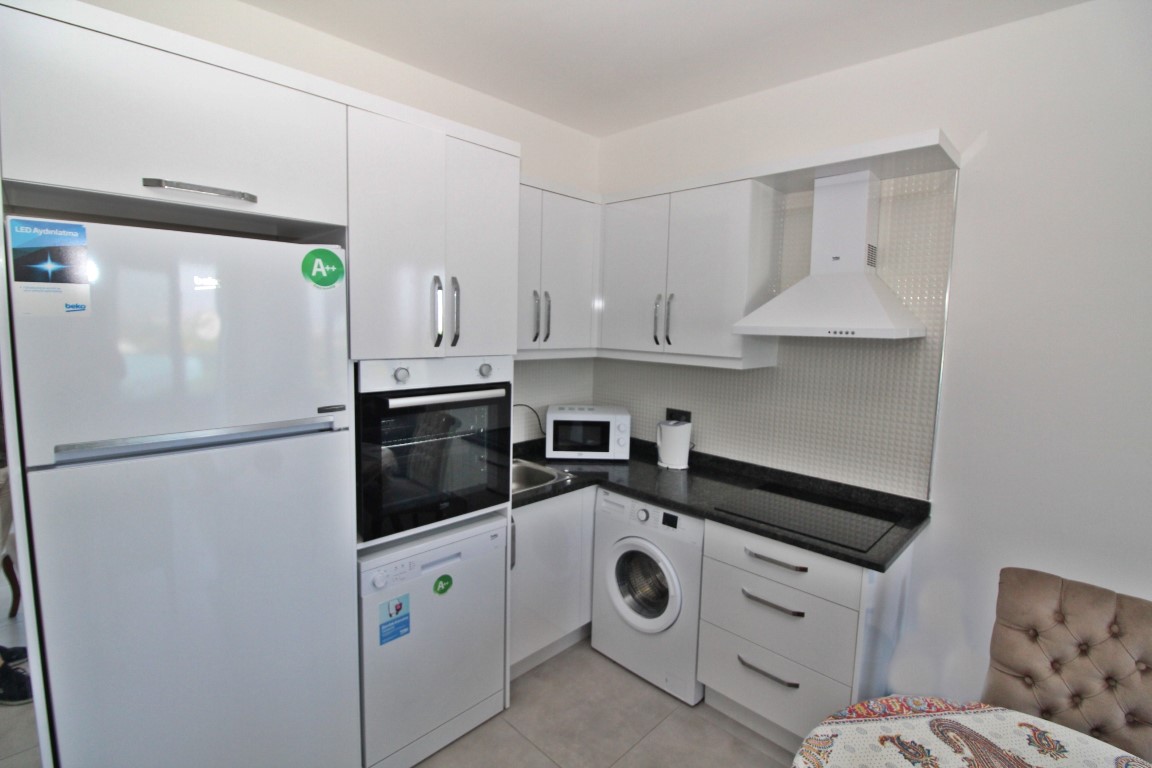 MAY2977 - Photo 5