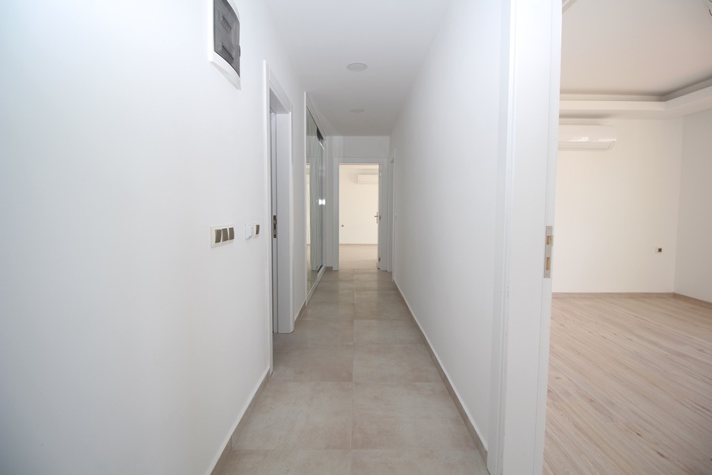 MAY2869 - Photo 37