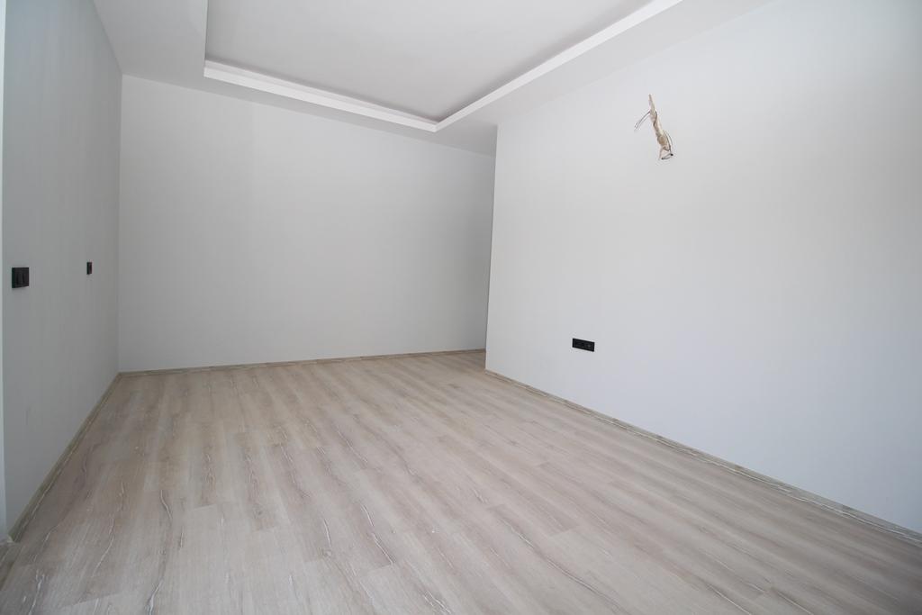 MAY2867 - Photo 12