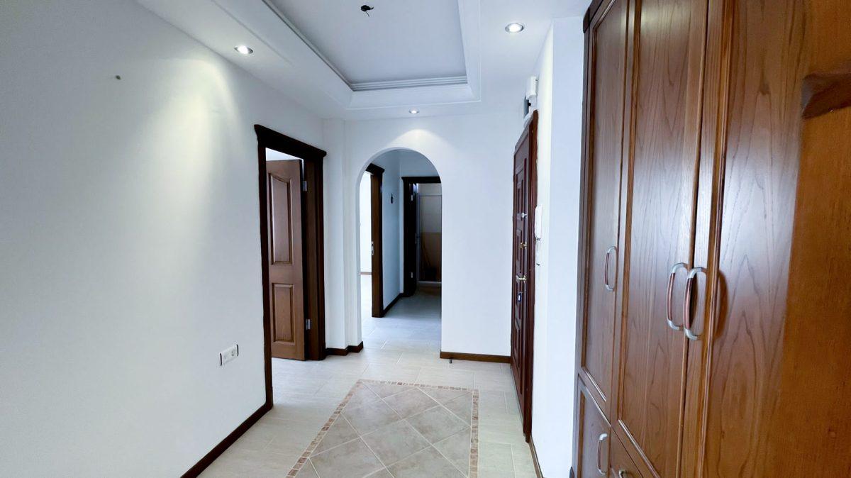MAY2908 - Photo 2
