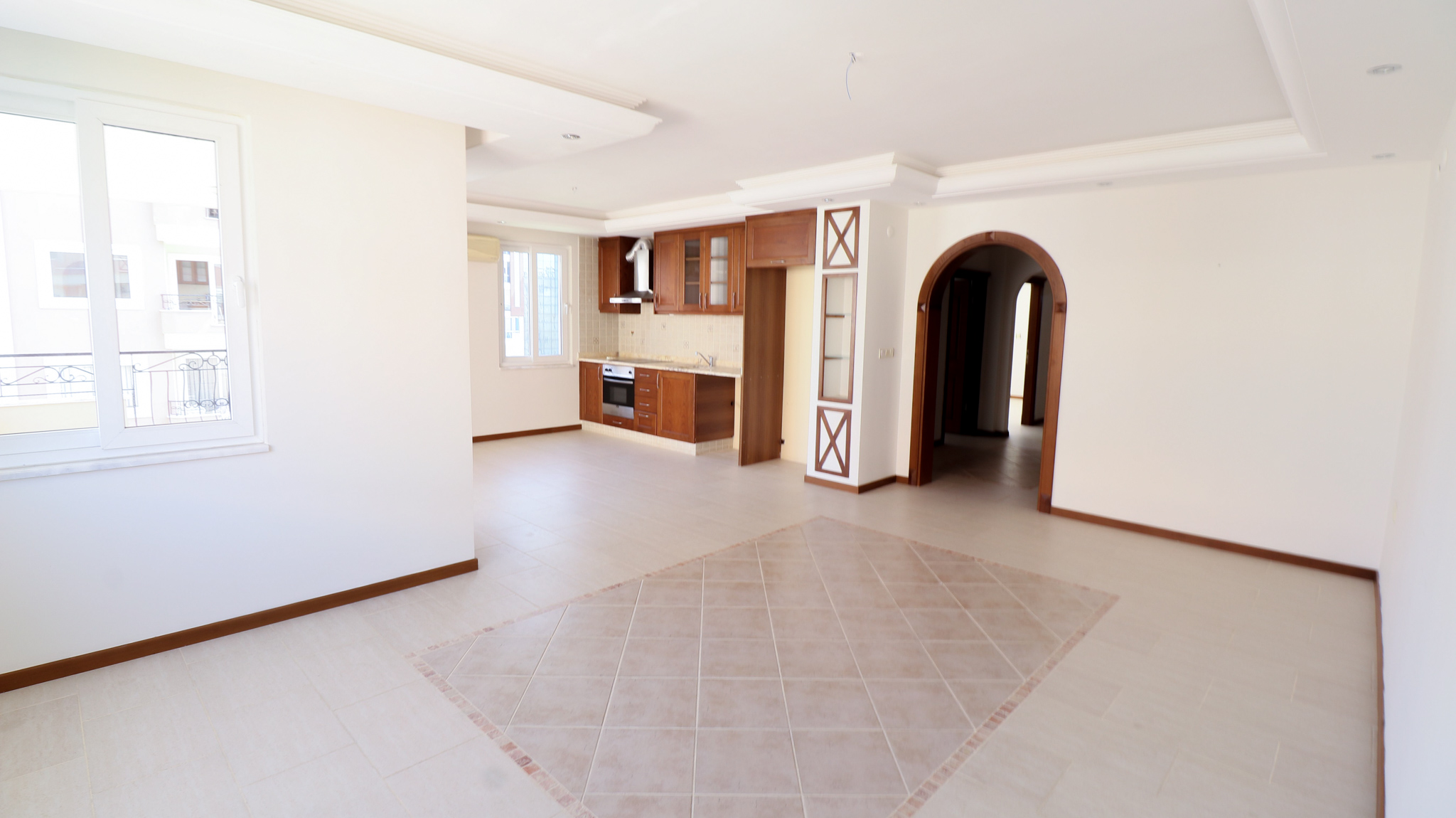 MAY2908 - Photo 4