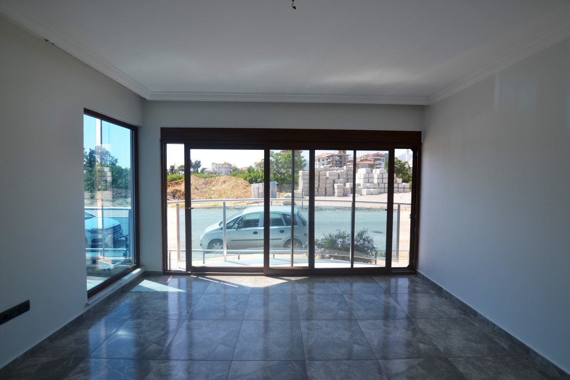 MAY3046 - Photo 13