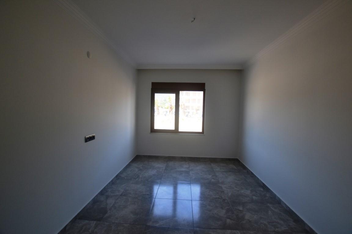 MAY3046 - Photo 22
