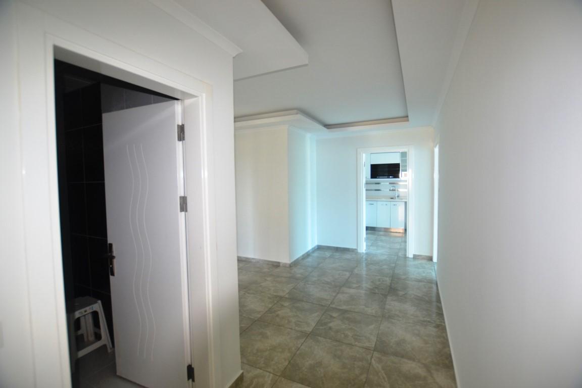 MAY3046 - Photo 6