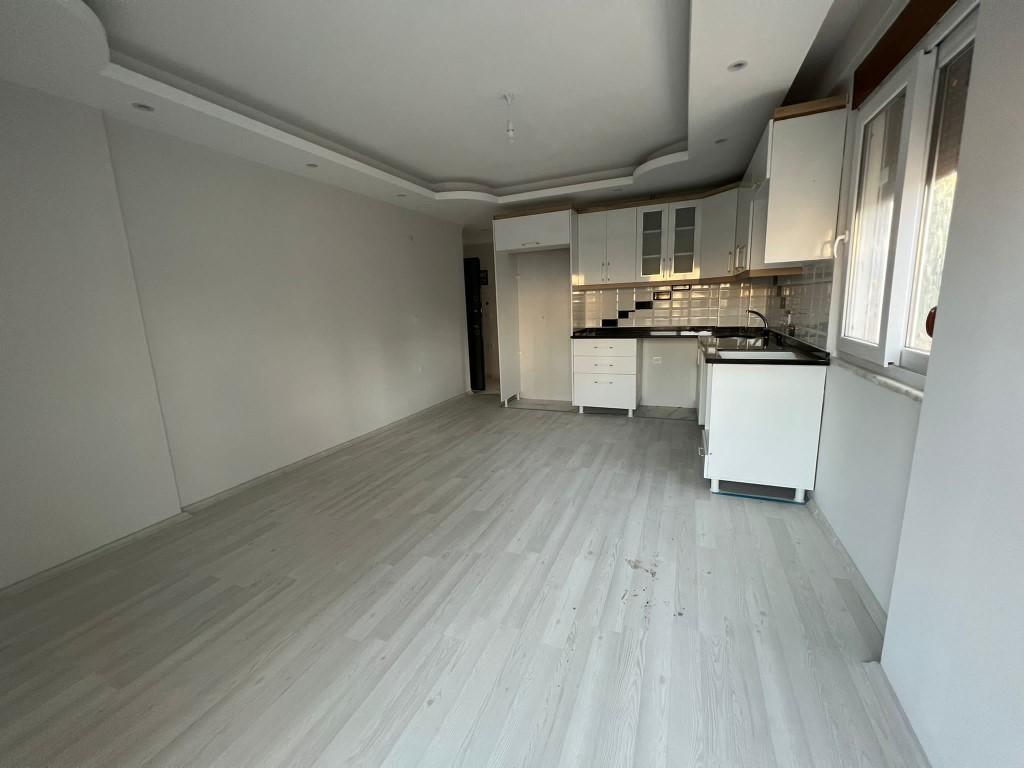 MAY3067 - Photo 3