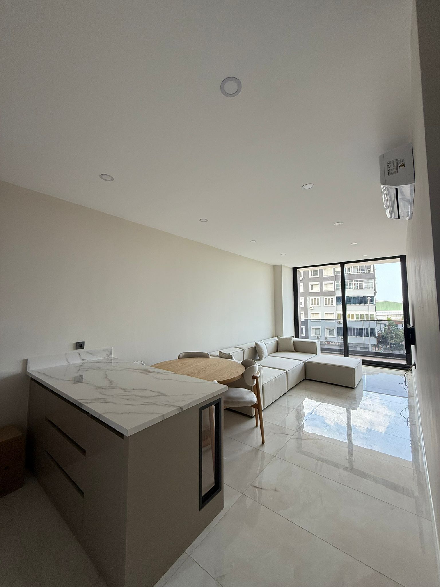 MAY6618 - Photo 6